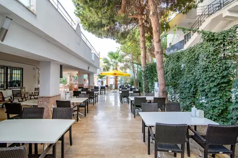 Ponz Hotel in Kusadasi — foto 18