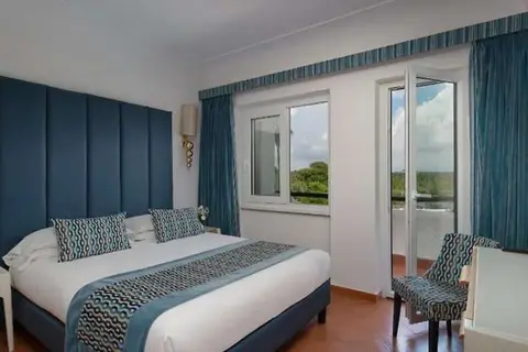 Oasi di Kufra Hotel & Residence in Sabaudia