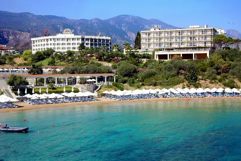 Denizkizi Royal Hotel in Alsancak — foto 2