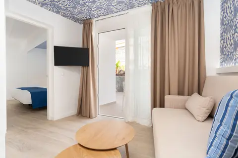 Apartamentos Caribes 2 (Only adults) in San Bartolomé de Tirajana — foto 22