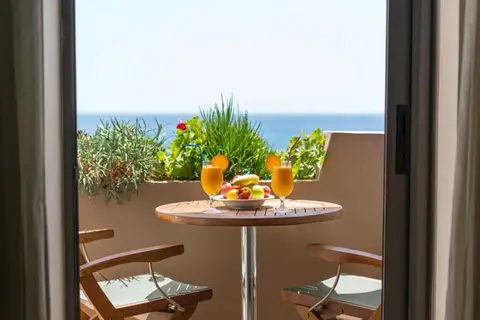 Alianthos Beach in Πλακιάς — foto 22