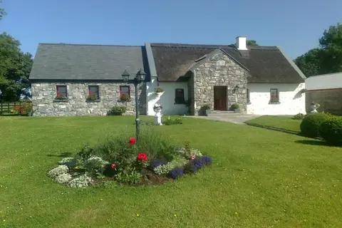 The Thatched Cottage B&B in Athenry-Oranmore Municipal District