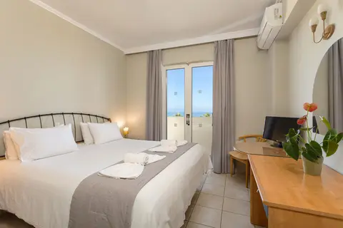 Xenos Kamara Beach Hotel in Argassi, foto 11
