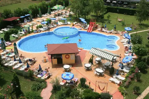 Hotel Trakia Garden in Несебър — foto 2