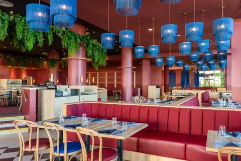 Disneyland Paris per bus - Grand Magic Hotel foto 3