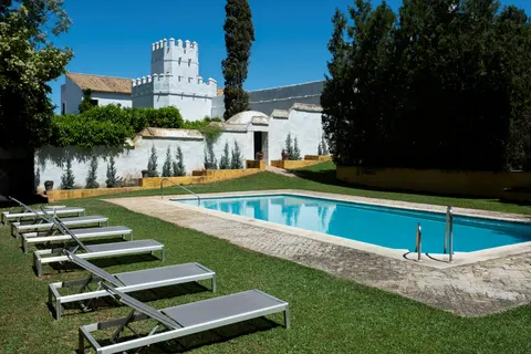 Cortijo Torre de la Reina in Guillena