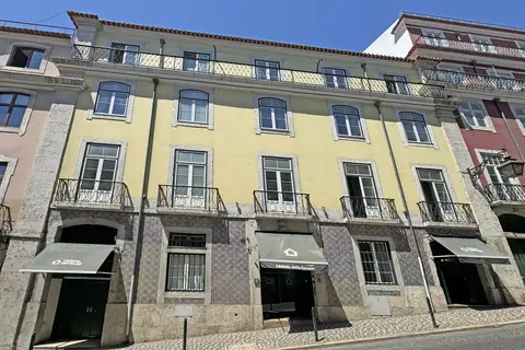 Casual Belle Epoque Lisboa in Almada