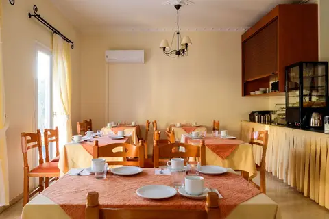 Karidis Hotel in SUNFLOWER SANTORINI, foto 25