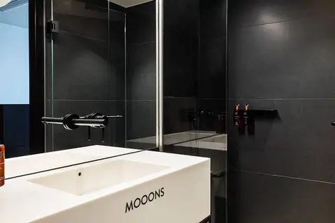MOOONS in Wenen — foto 14
