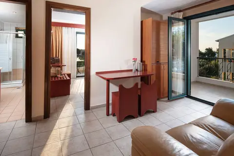 Hotel Lesse in Pallini Municipal Unit, foto 11