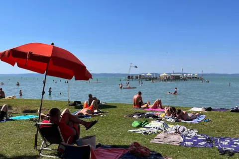 Aranypart Camping & Apartments foto 8