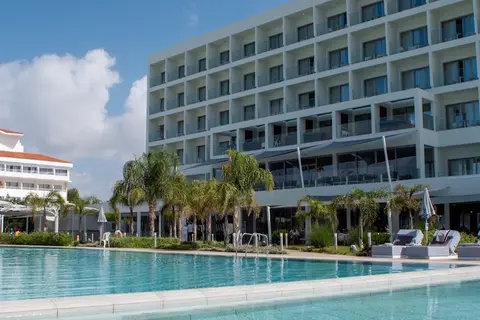 Ivi Mare - Designed for adults by Louis Hotels in Geroskipou — foto 23