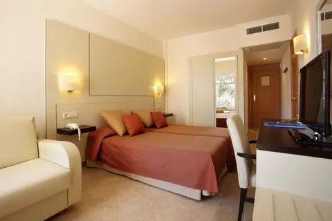 Grupotel Imperio Playa in Sant Joan de Labritja — foto 25
