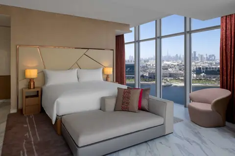 Hilton Dubai Creek Residences in Dubai — foto 11