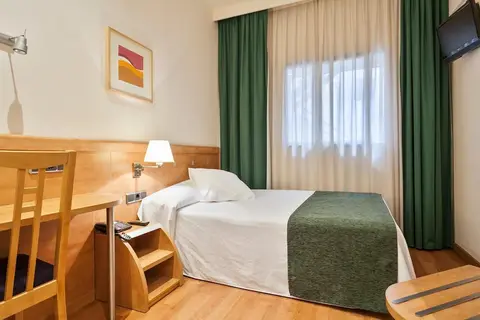 Hotel Acta Antibes in Barcelona — foto 11