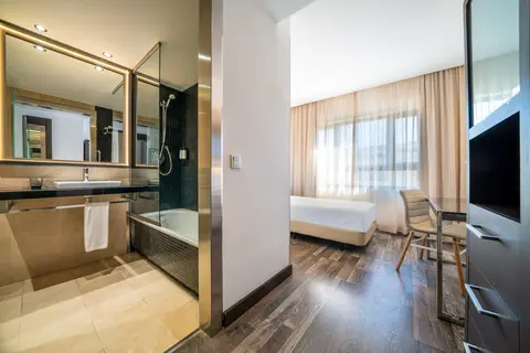 Hotel Cádiz Paseo del Mar Affiliated by Meliá in Málaga — foto 4