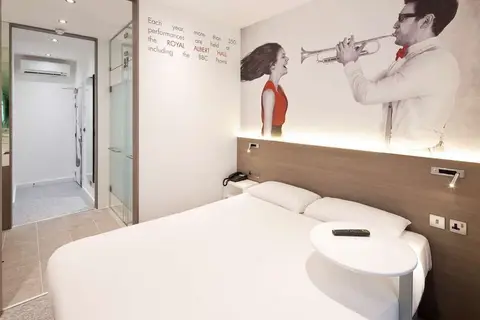 Ibis Styles London Kensington Hotel in Londen — foto 10