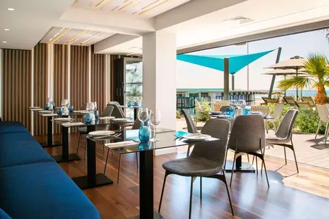 Mercure Larnaca Beach Resort in Ορόκλινη — foto 17