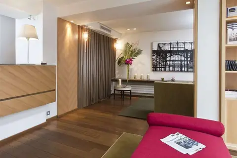 Hotel Le Colisee in Parijs, foto 7