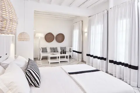 Mr & Mrs White Paros in Νάουσα — foto 20