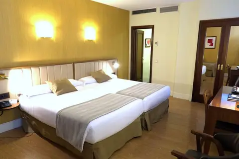 Hotel Los Condes in Madrid — foto 2