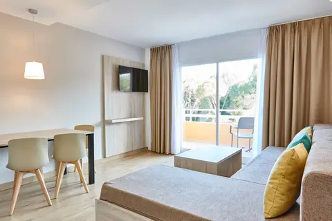 Universal Apartamentos Laguna Garden in Canyamel — foto 29