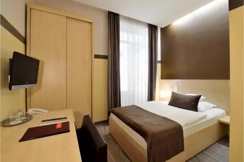 Promenade City Hotel in Boedapest — foto 22