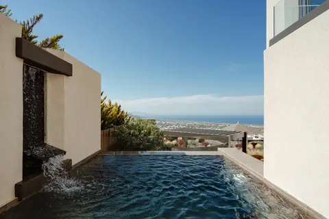 Apikia Santorini in Pyrgos — foto 17