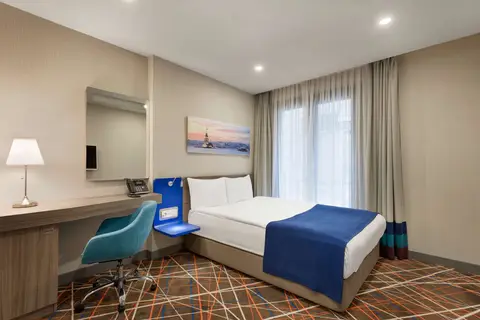 Tryp by Wyndham Istanbul Taksim in Beyoğlu — foto 3