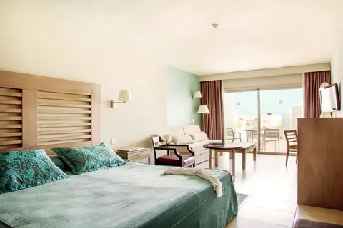 HD Beach Resort & Spa in Costa Teguise — foto 17