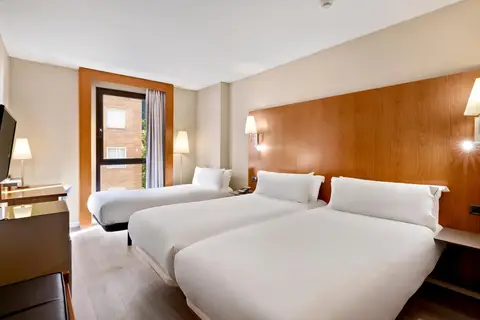 B&B HOTEL Zaragoza Los Enlaces Estación in Zaragoza — foto 11