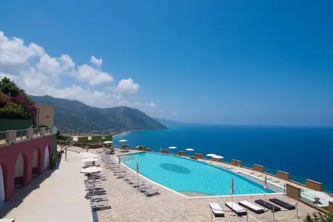 GH Avalon Sikani Resort in Gioiosa Marea