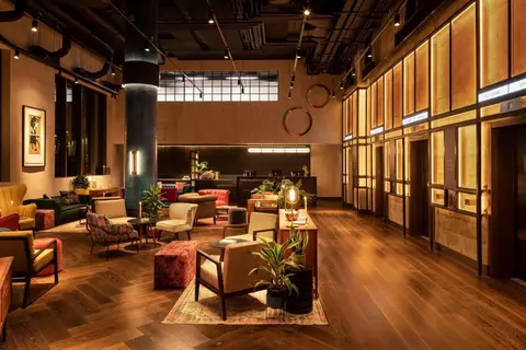 The Gantry London Curio Collection by Hilton in Londen, foto 8