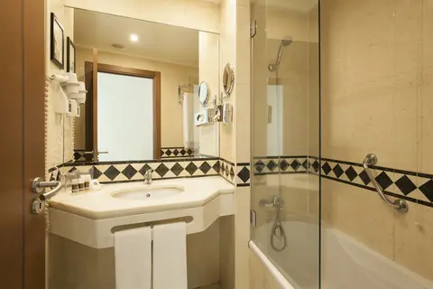 Turim Europa Hotel in Almada — foto 25
