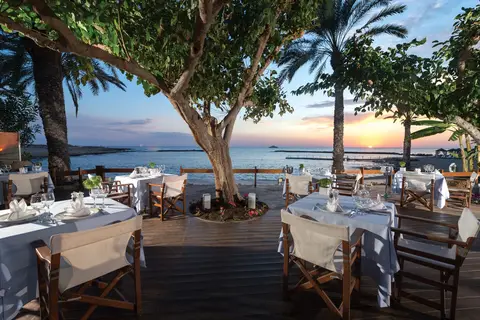 Constantinou Bros Asimina Suites Hotel in Geroskipou — foto 7
