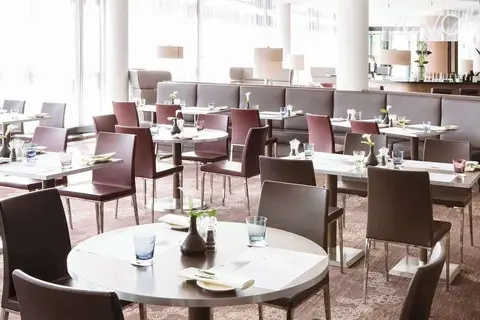 Novotel Hamburg City Alster in Hamburg — foto 4
