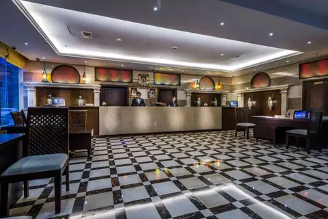 First Central Hotel Suites in Dubai — foto 17