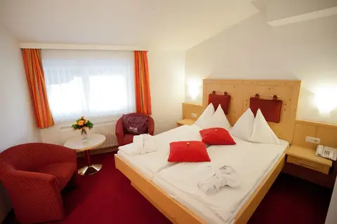 Hotel Latini in Zell Am See — foto 3