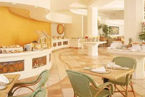 Magdalena Grand Beach & Golf Resort in Scarborough — foto 5