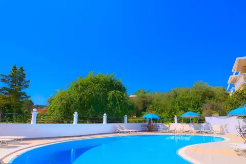 Louvre Hotel in Γουβιά — foto 19
