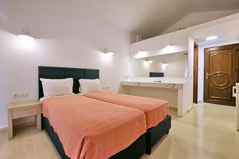 Pasiphae in Skala Kalloni — foto 11