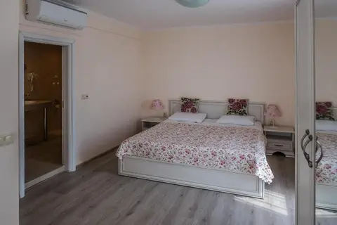 White Rock Castle Suite Hotel in Златни пясъци — foto 12