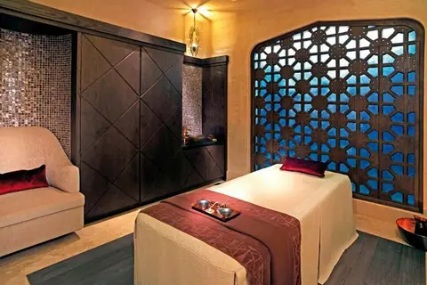 The Ritz-Carlton Abu Dhabi Grand Canal in الروضة — foto 8