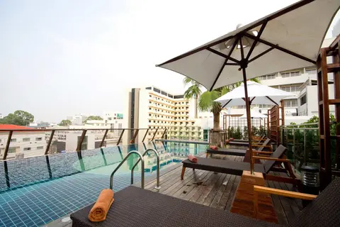 Sunshine Hotel & Residences in พัทยา — foto 4