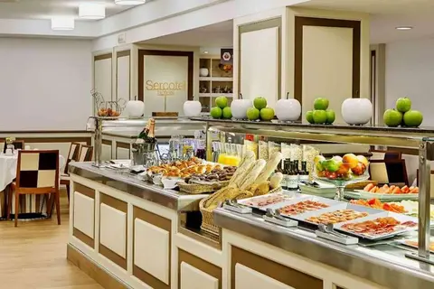 Sercotel Gran Hotel Conde Duque in Madrid — foto 16