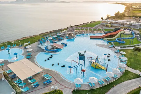 White Olive Marine Aquapark Resort in Zipari — foto 2
