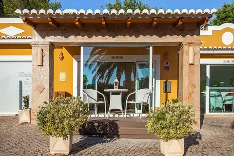 Montinho de Ouro in Lagos, foto 8