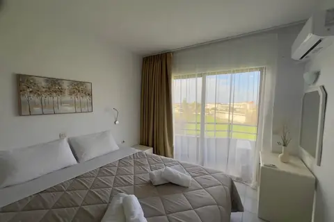 Ivory Hotel in Θεολόγος — foto 11