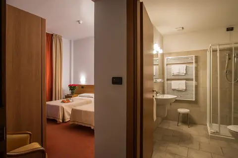 Hotel Lux in Alessandria — foto 10