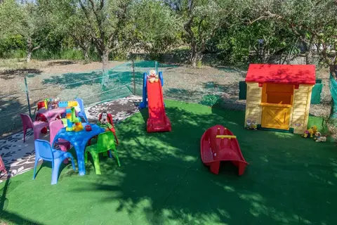 Zante Nest Studios & Apartments in Alikanas — foto 13